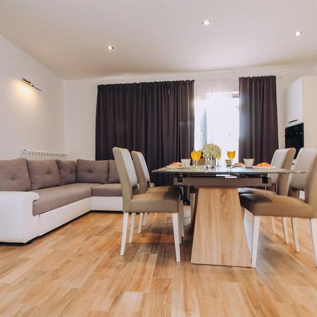 Apartman Mimi Relo 발 외부 사진